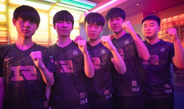 独行侠与湖 独行侠与湖